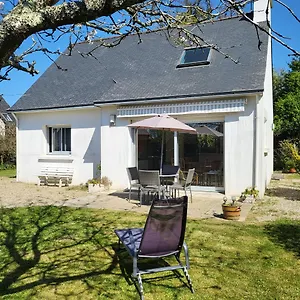 https://fouesnant-la-maison-de-gigi-2-minutes-de-la-plage-de-kerler.inbrittany.com